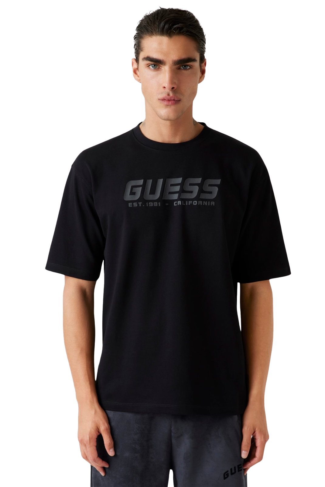T-S manches courtes  Guess jeans Z5BI03 K1871 JBLK Jet Black A996