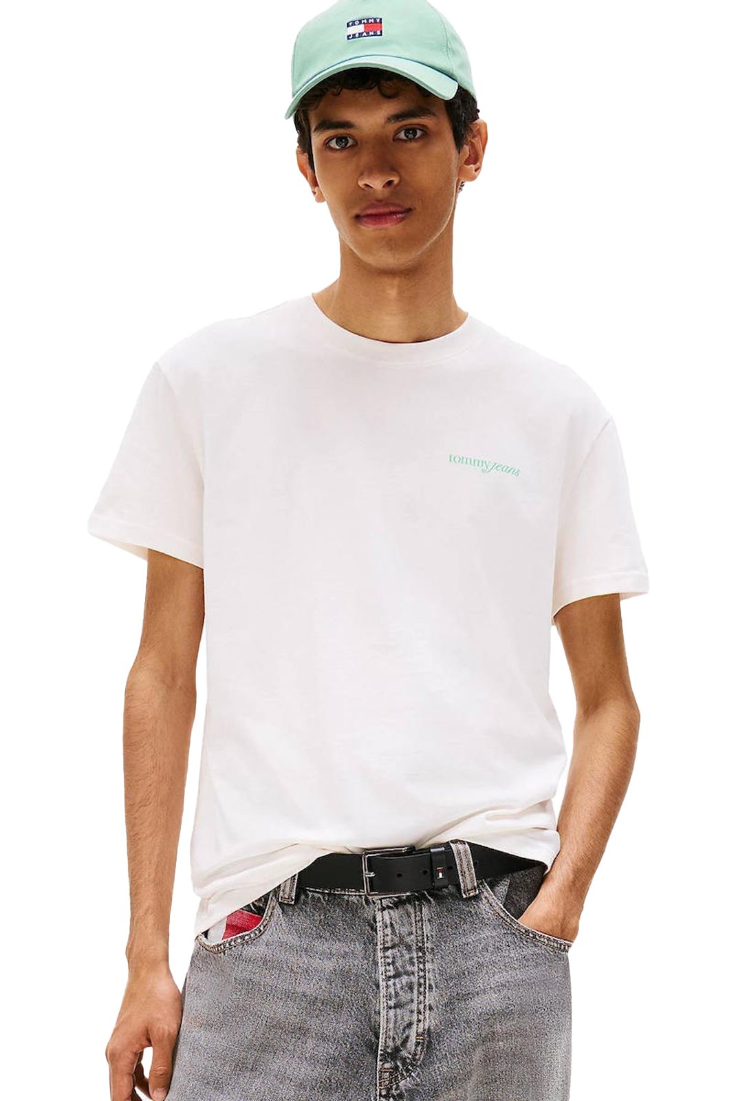 T-S manches courtes  Tommy Jeans DM0DM21982 YBH Ancient White