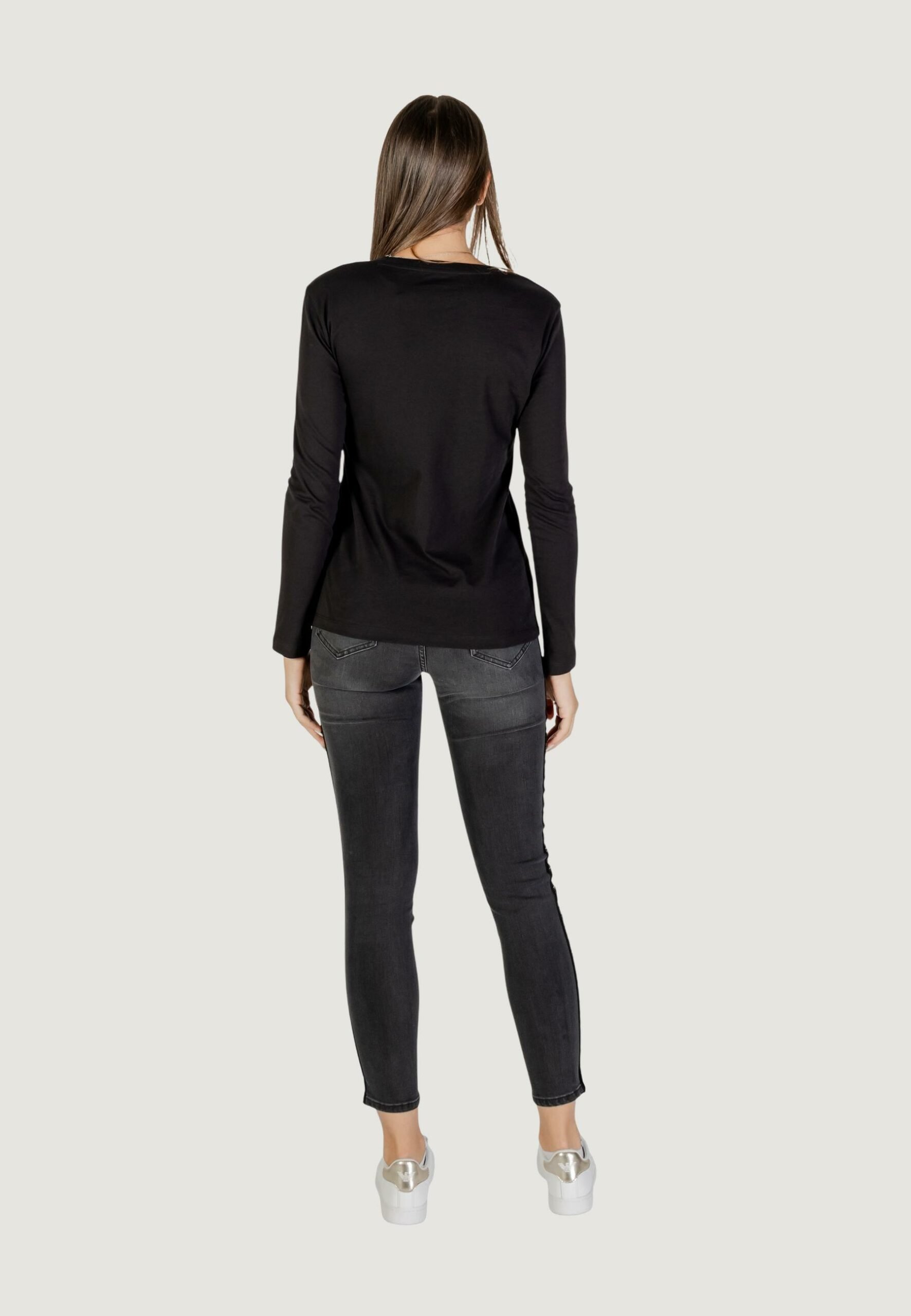 Tee shirt manches longues  Armani exchange XW001456 AF10356 MC021 BLACK / GOLD
