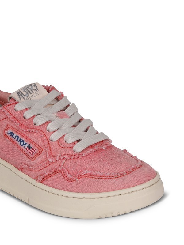 Baskets / Sneakers  AUTRY AULWDC07 CORAL