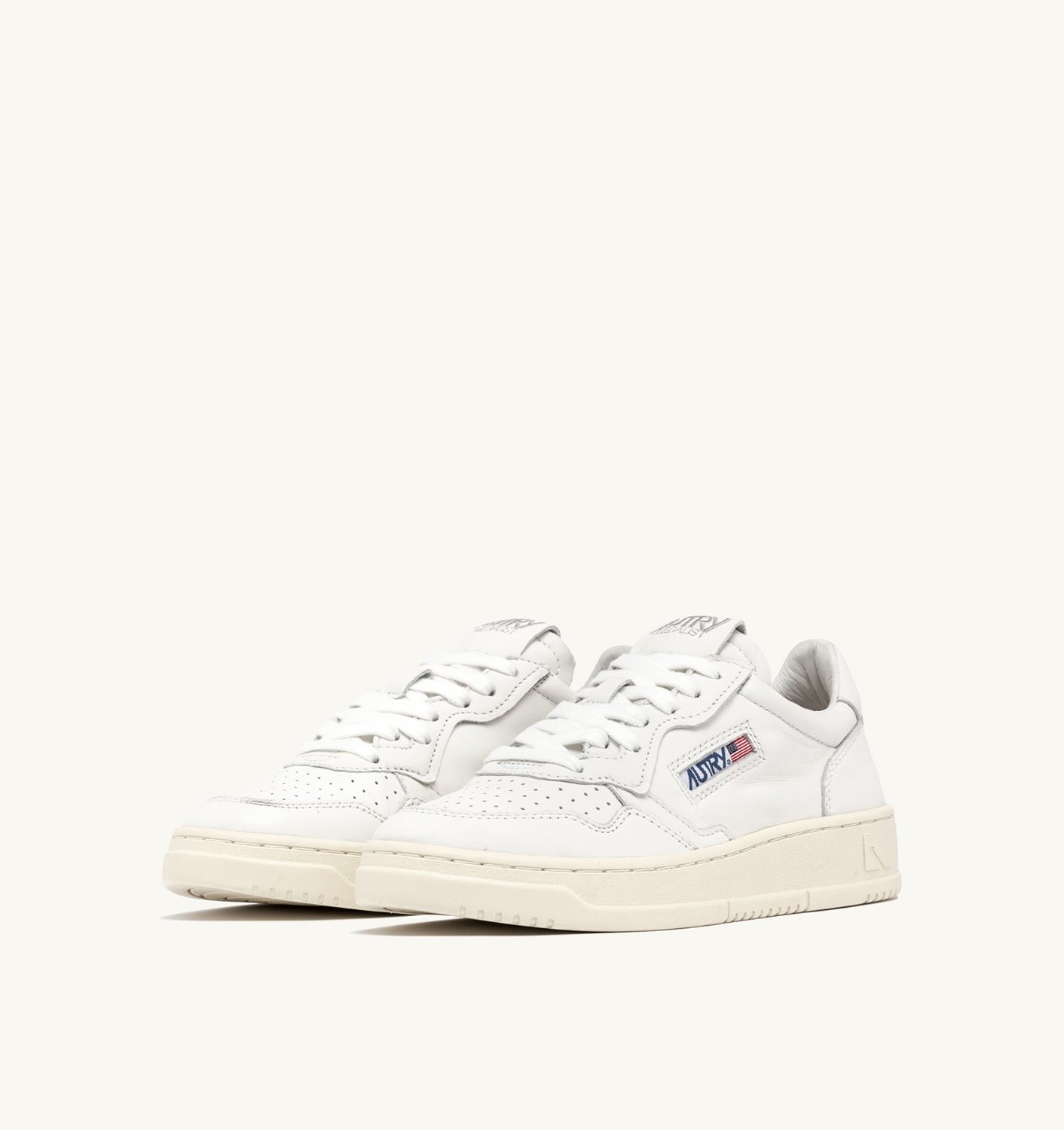 Baskets / Sneakers  AUTRY AULWGG04 WHITE-GOAT