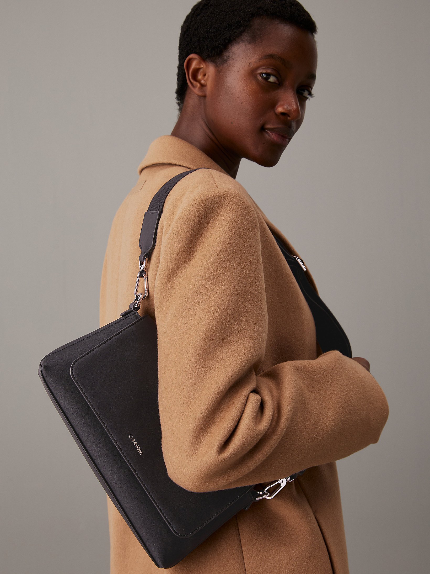 Sac porté épaule  Calvin klein K60K612902 BEH Ck Black