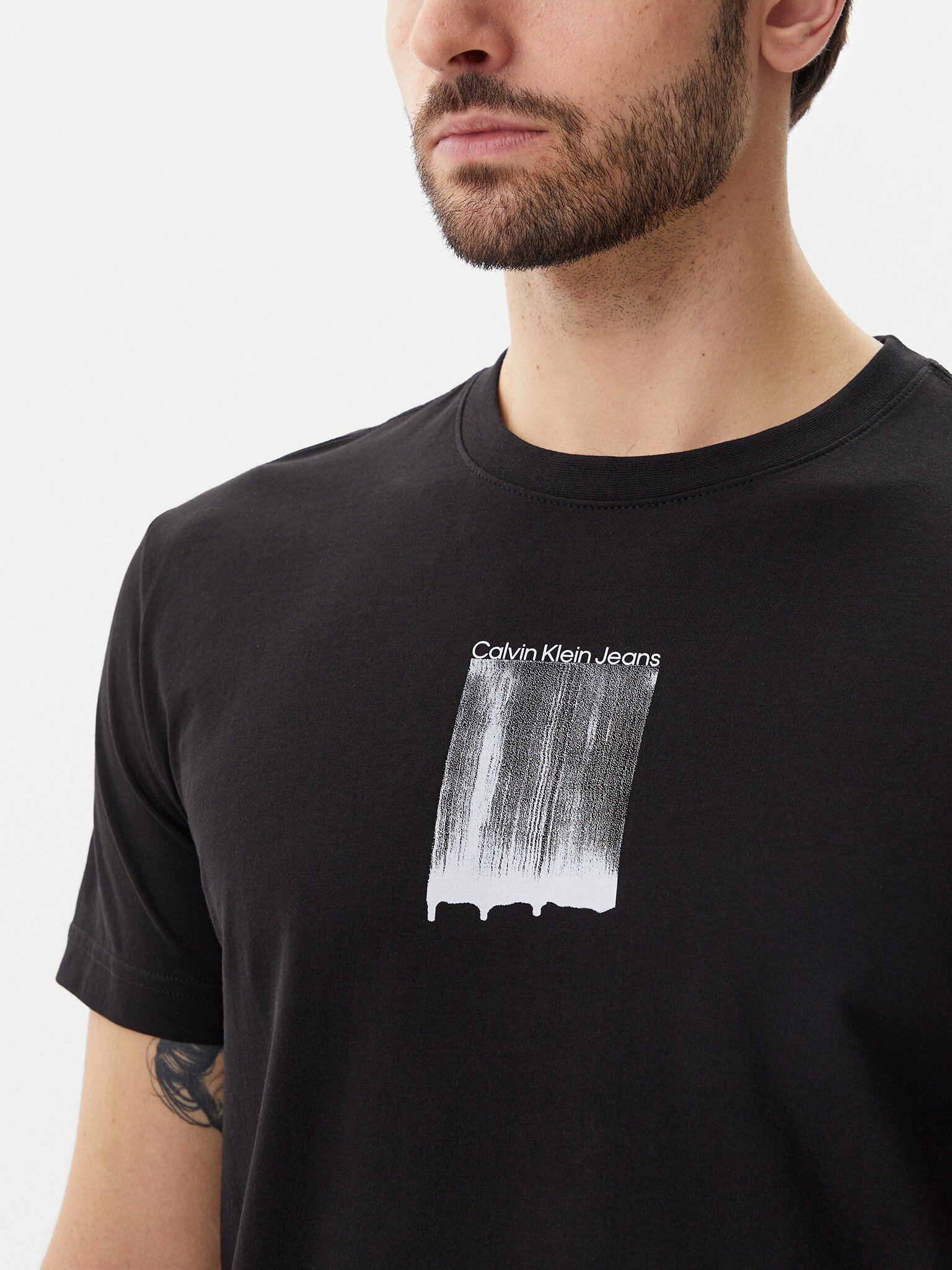 T-S manches courtes  Calvin klein J30J327522 BEH Ck Black