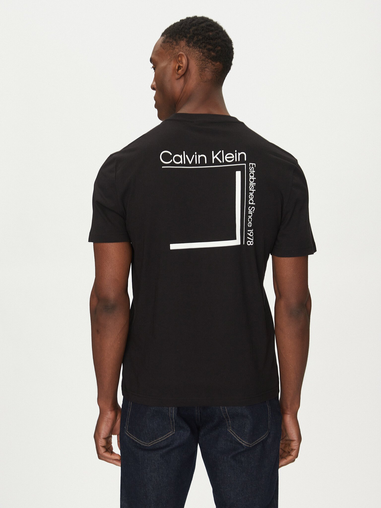 T-S manches courtes  Calvin klein K10K114152 BEH Ck Black