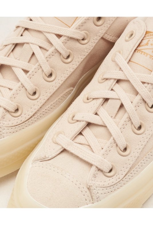 Baskets / Sneakers  Converse A10367C Beige