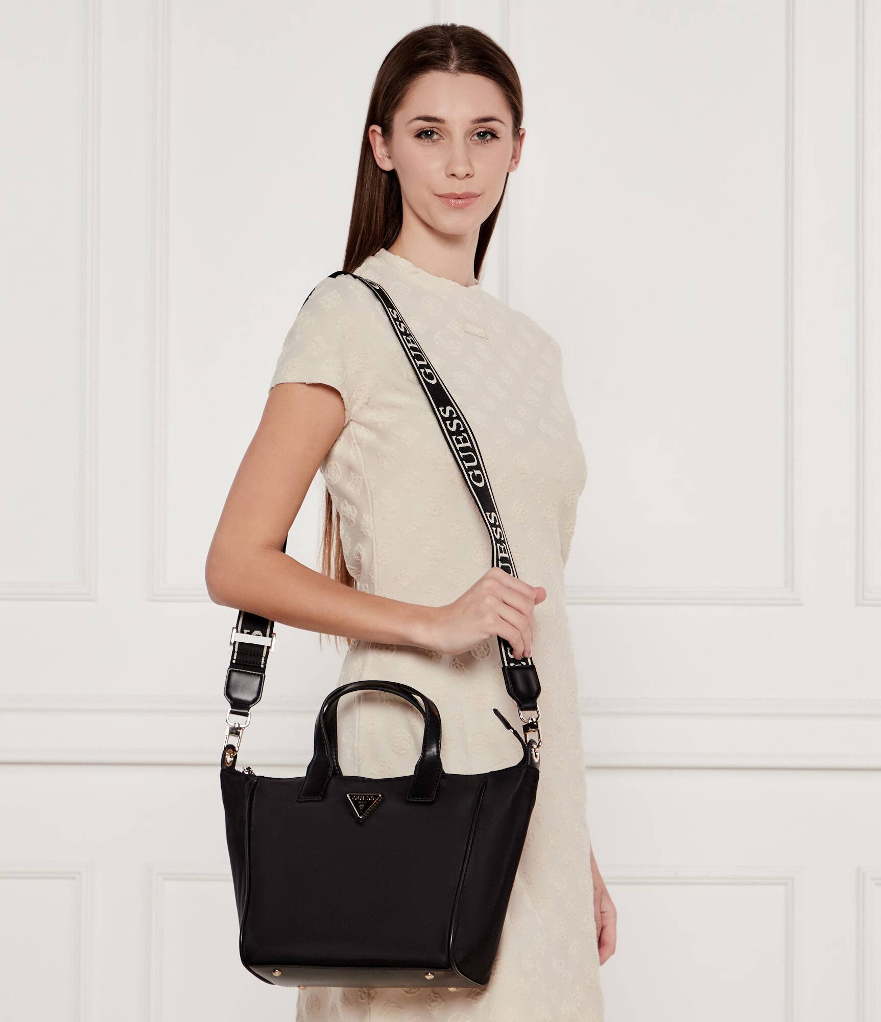 Sac porté épaule  Guess jeans TWNN96 76019 BLACK