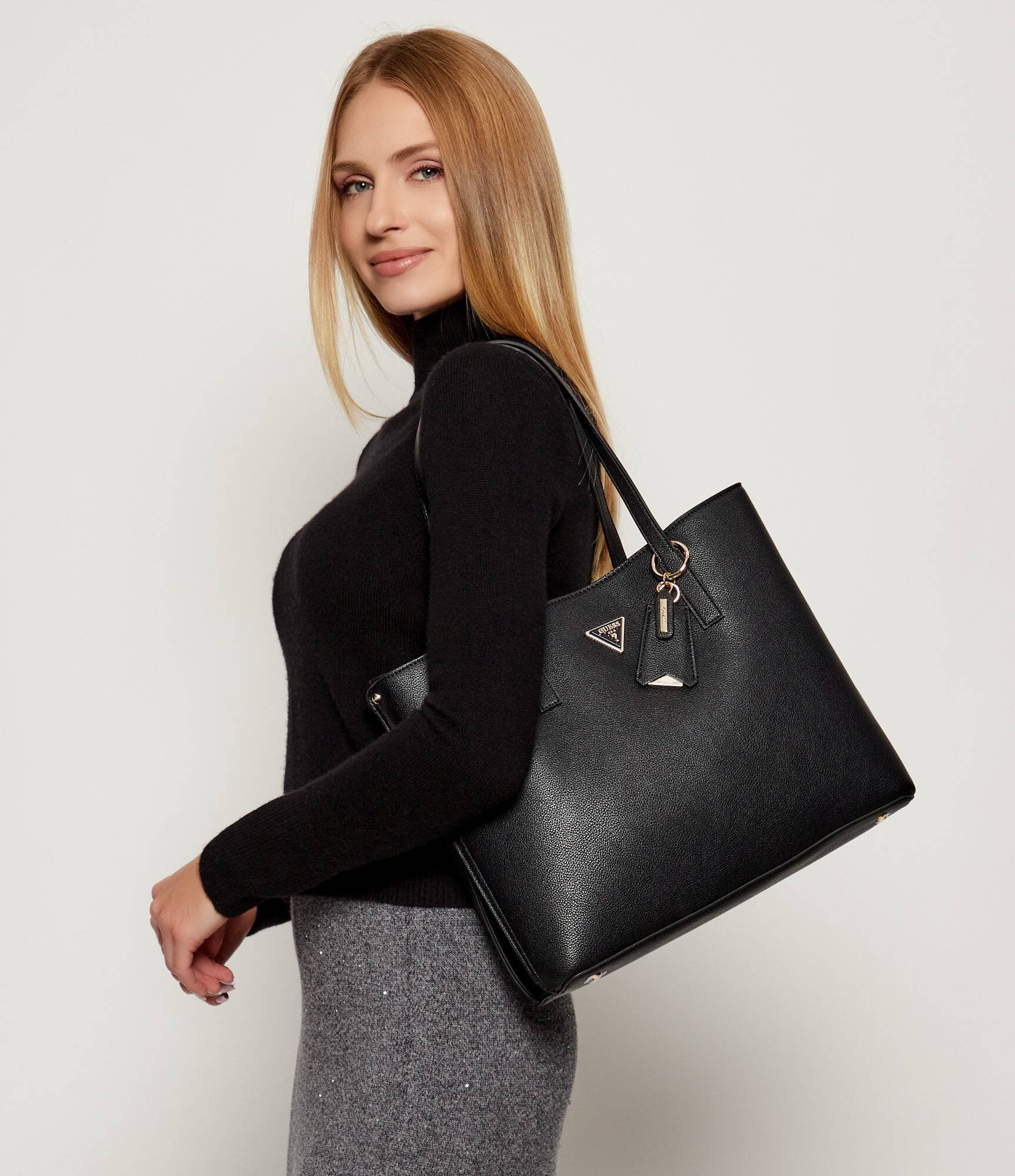 Cabas / Sacs shopping  Guess jeans HWBG69 74230 BLACK