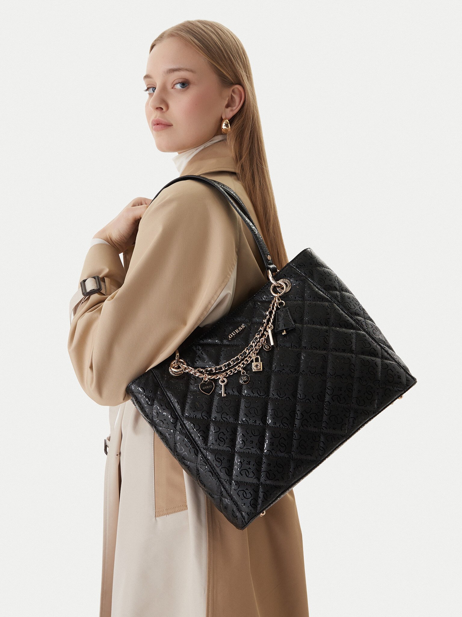 Cabas / Sacs shopping  Guess jeans HWGG99 12250 BLACK