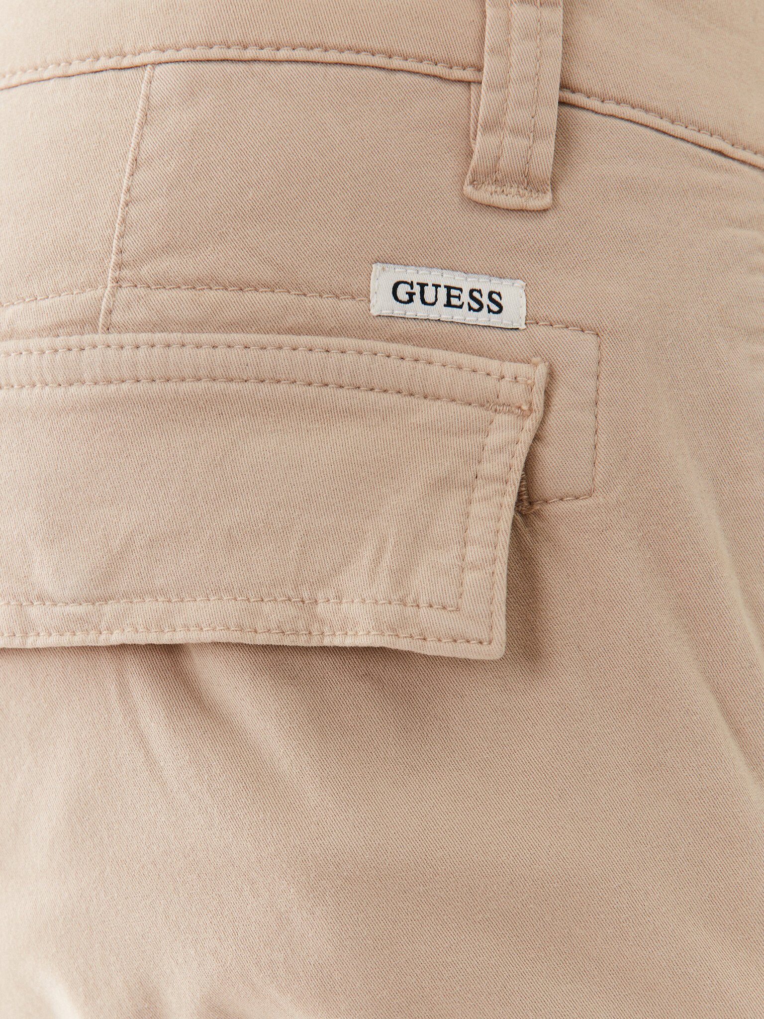 Pantalons chino/citadin  Guess jeans M2GB27 WCNZ0 G1DR NEUTRAL SAND