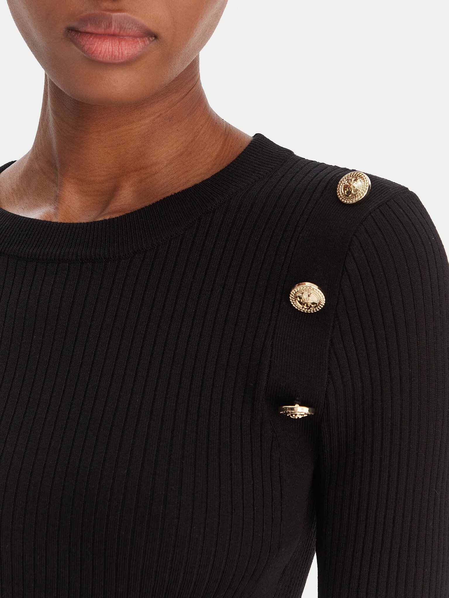 Pull  Guess jeans W6RR58 Z2YK2 JBLK Jet Black A996