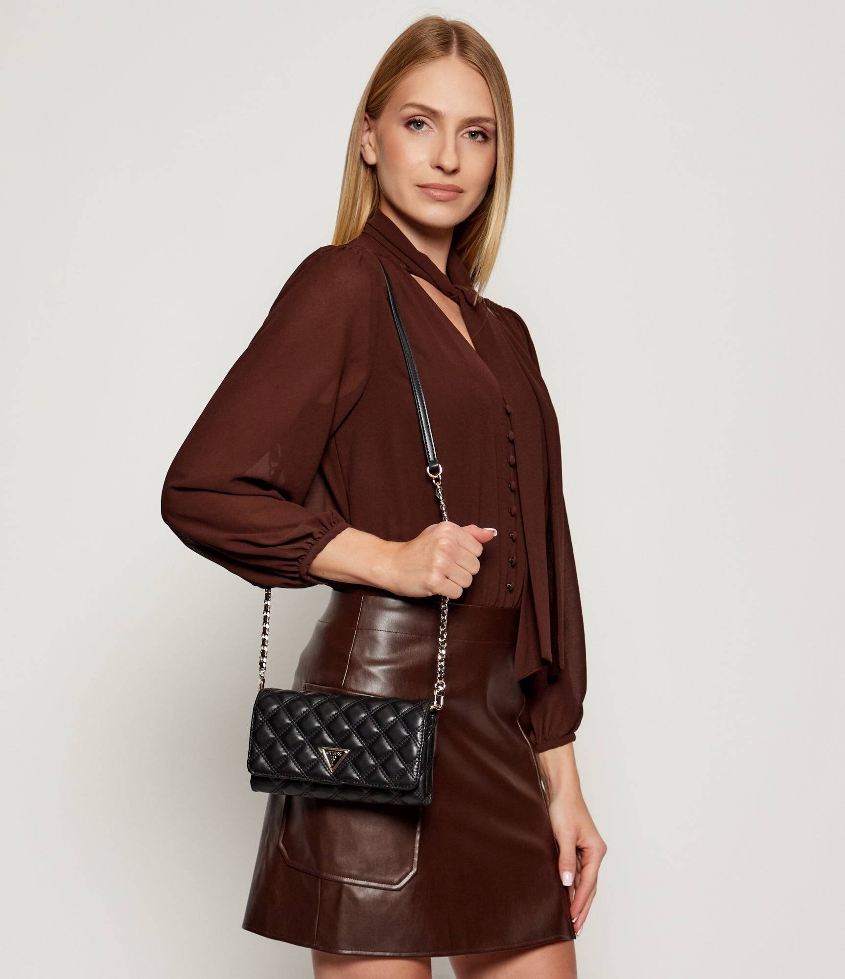 Sac porté épaule  Guess jeans HWQG96 73750 BLACK