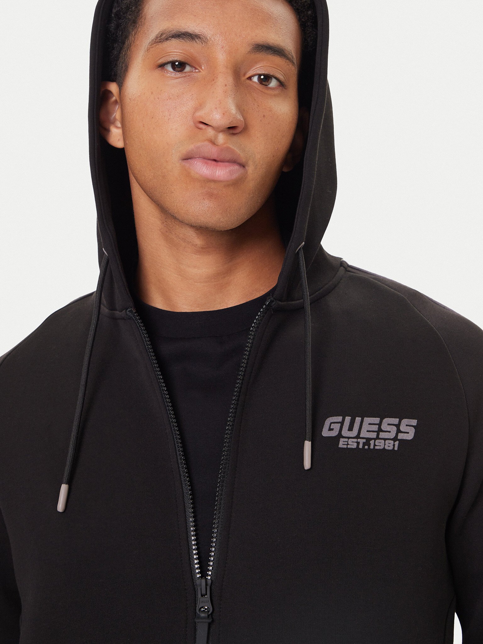 Sweats zippés  Guess jeans Z5BQ12 KB3P2 JBLK Jet Black A996