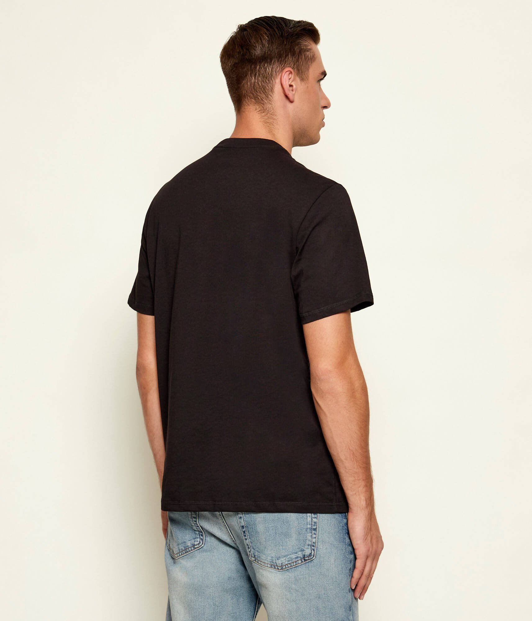 T-S manches courtes  Guess jeans M5BI09 K8FQ4 JBLK Jet Black A996