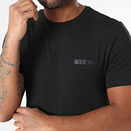 T-S manches courtes  Guess jeans U5GM30 KCPZ1 JBLK Jet Black A996