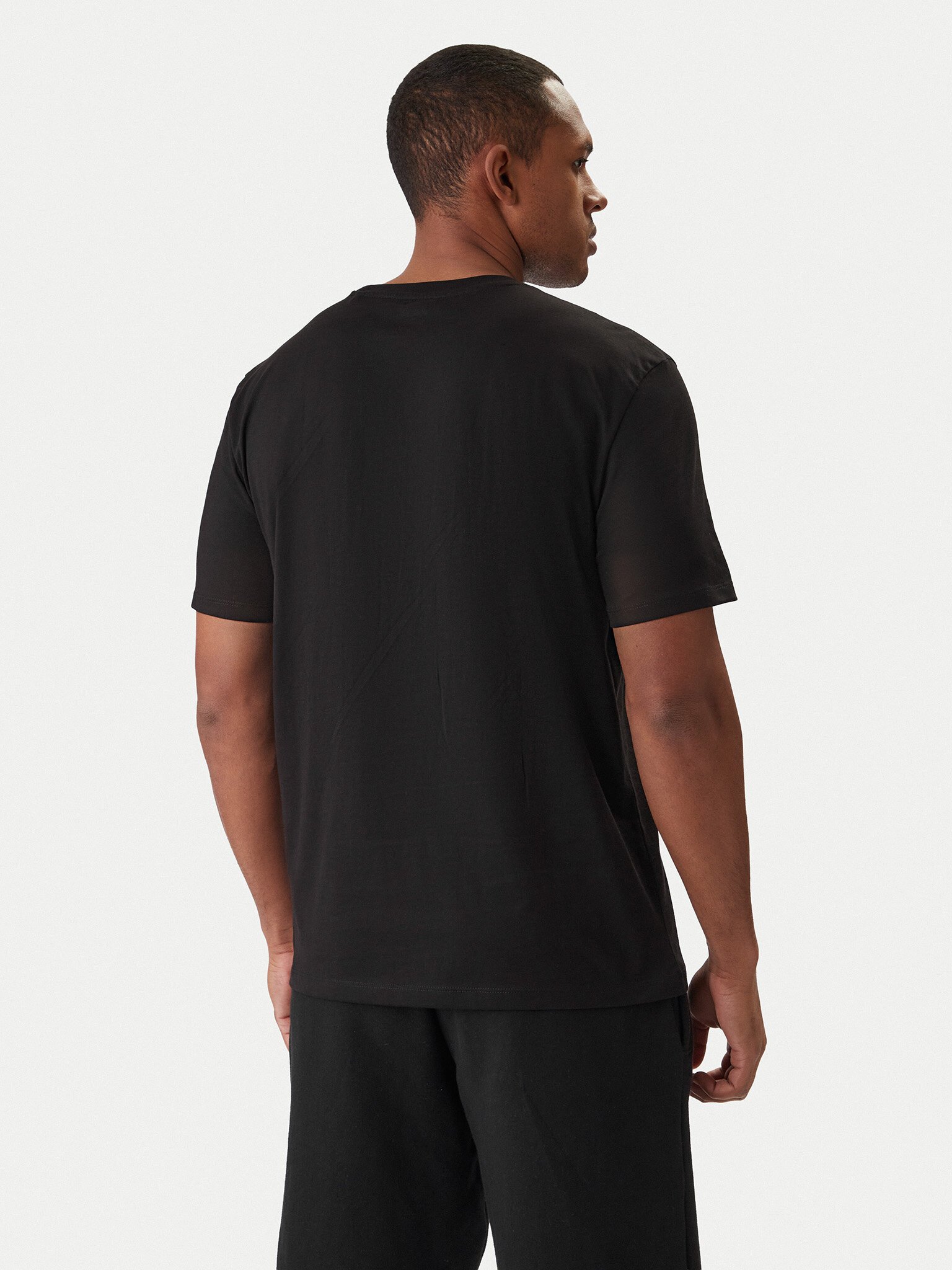 T-S manches courtes  Guess jeans Z6RI17 I3Z14 JBLK Jet Black A996