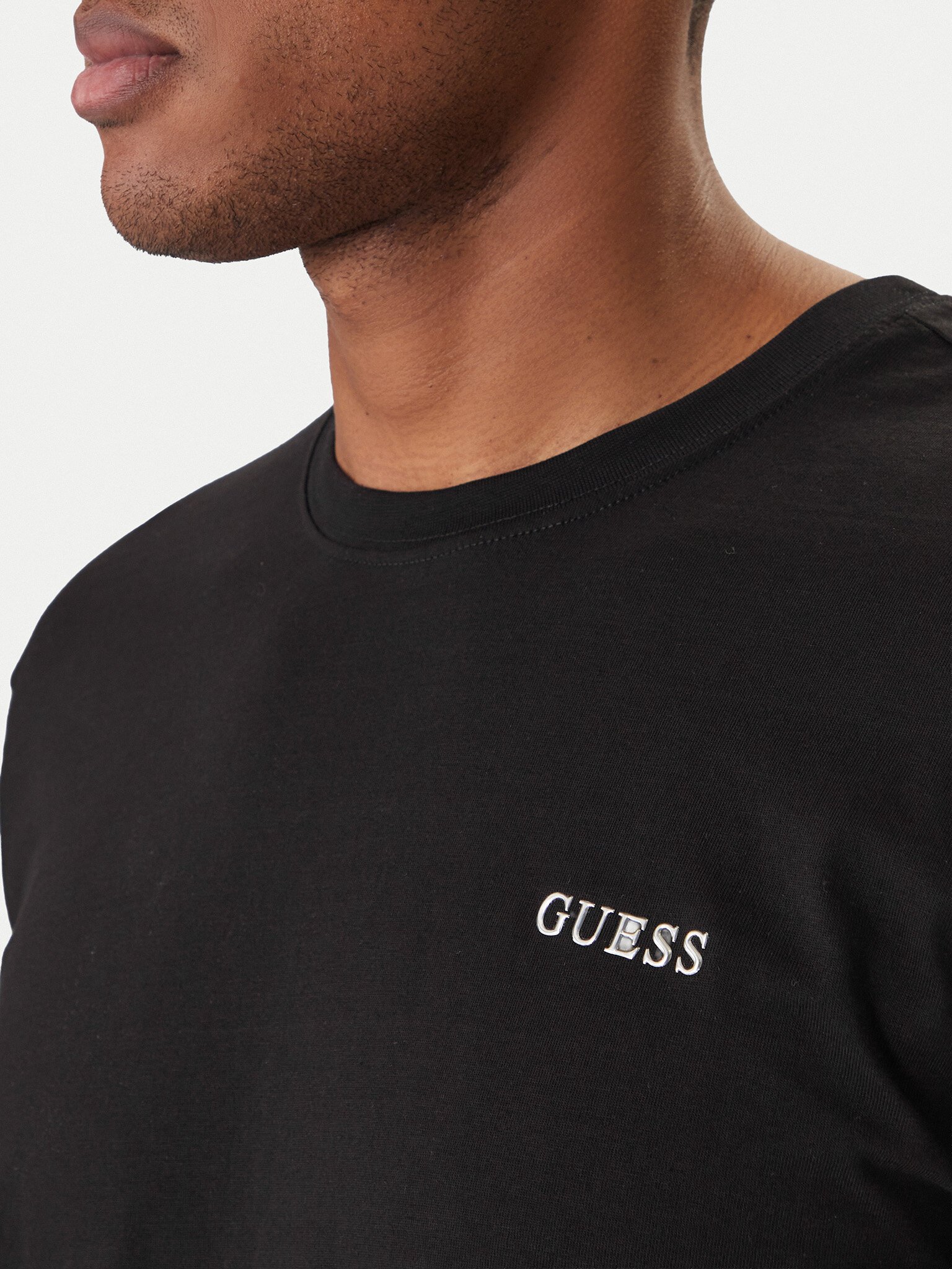 T-S manches courtes  Guess jeans Z6RI17 I3Z14 JBLK Jet Black A996