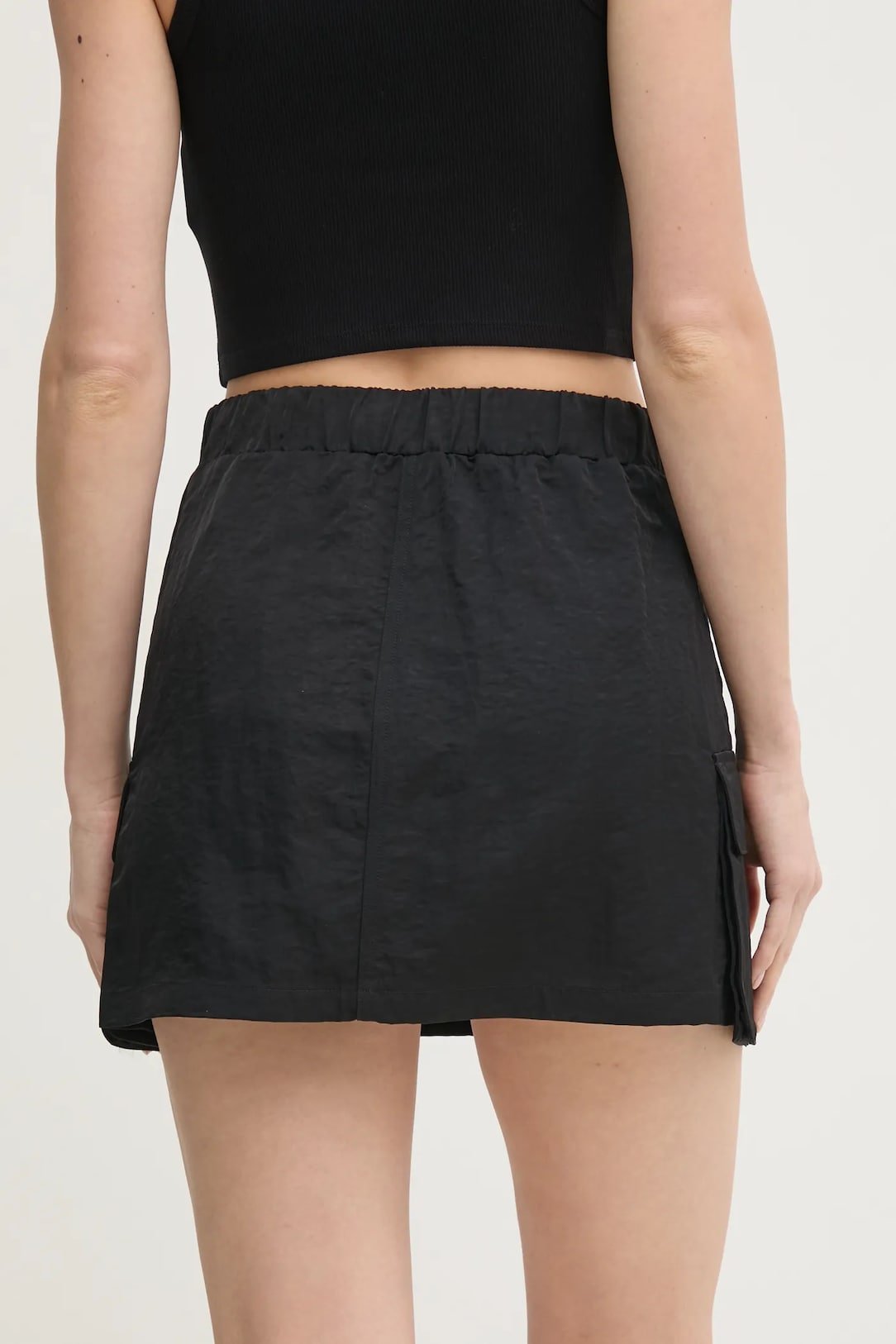 Jupes  Guess jeans V5RD07 WGYB0 JBLK Jet Black A996