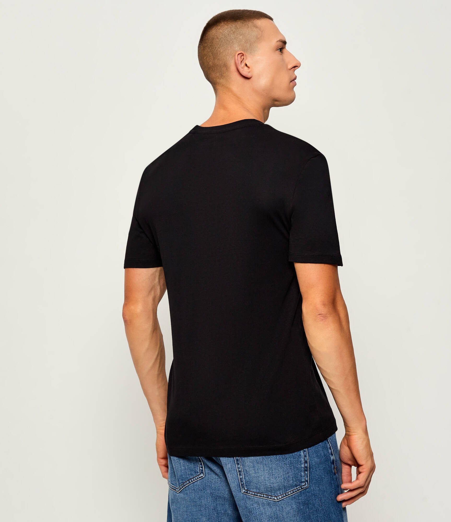T-S manches courtes  Guess jeans Z5BI13 I3Z14 JBLK Jet Black A996