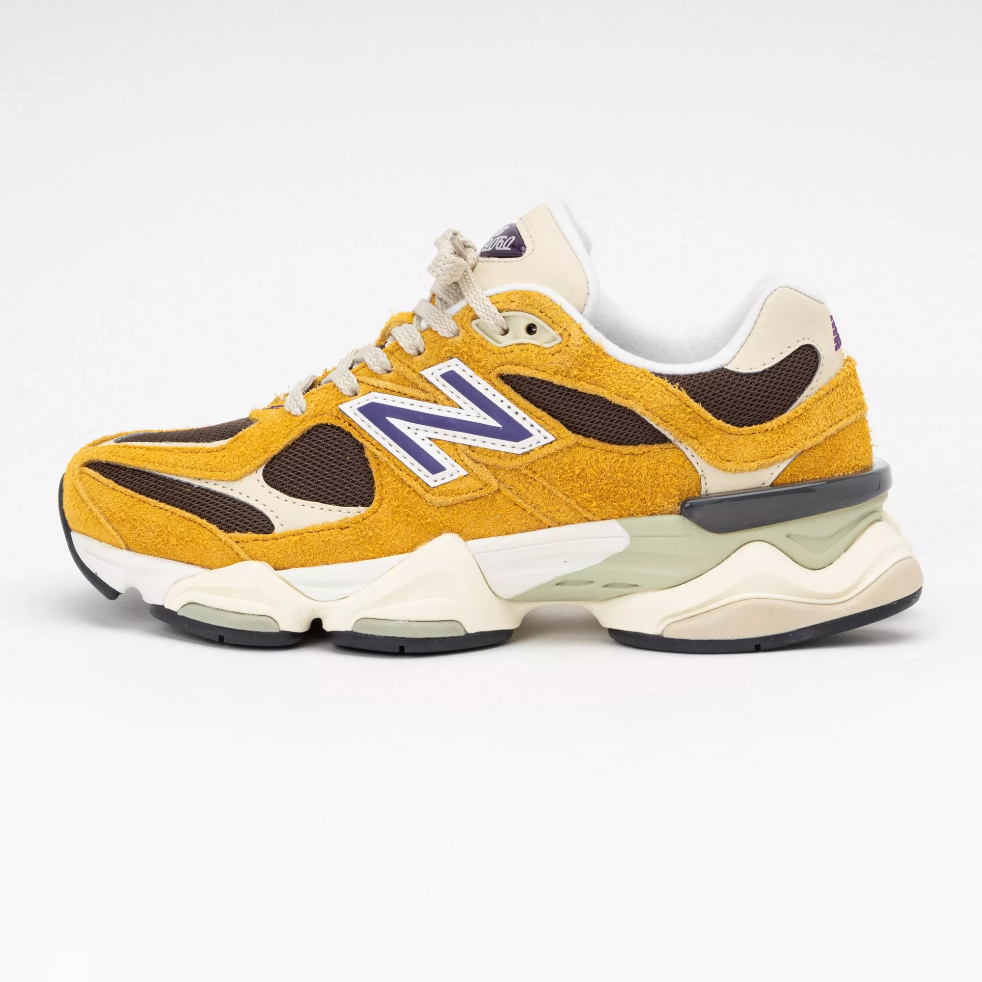 Sneakers / Sport  New balance NBU9060SRB Jaune