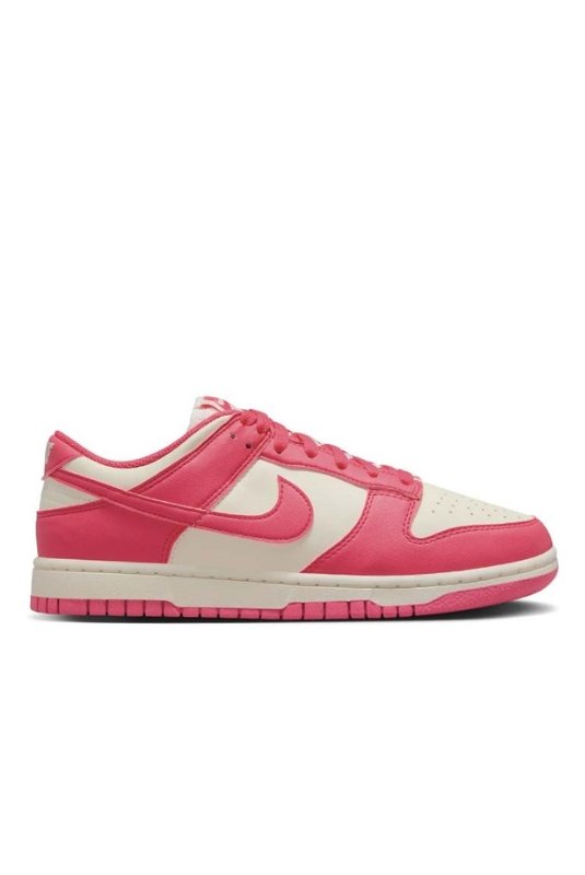 Baskets / Sneakers  Nike DD1873 600