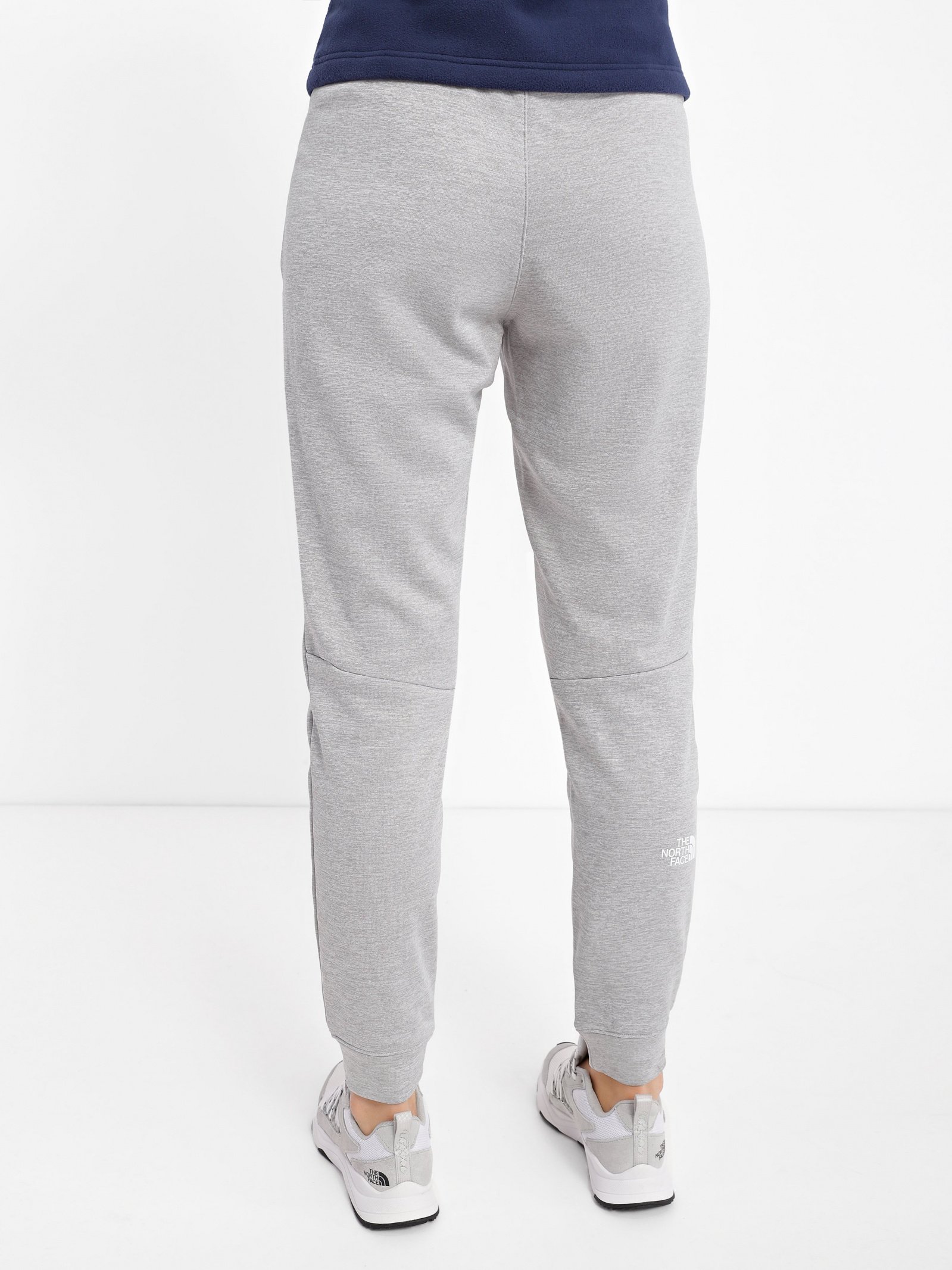 Pantalons  The North Face NF0A7ZABDYX1REG Gris