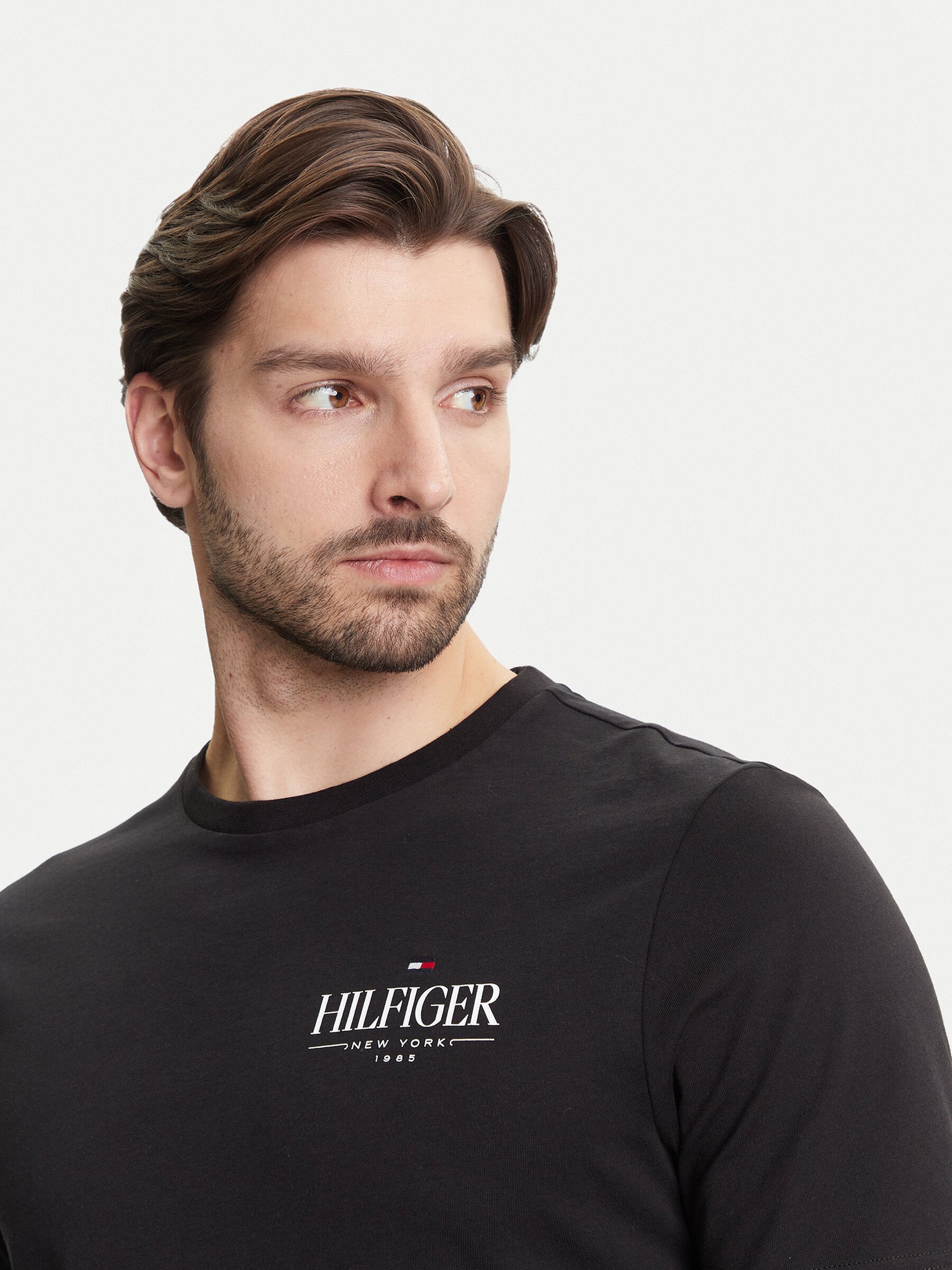 T-S manches courtes  Tommy Hilfiger MW0MW39355 BDS Black
