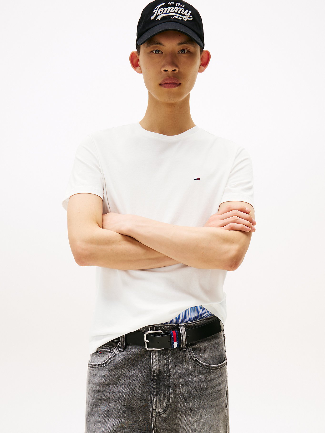 T-S manches courtes  Tommy Jeans DM0DM21579 0XN Ecru/Desert Sand Dune/Black