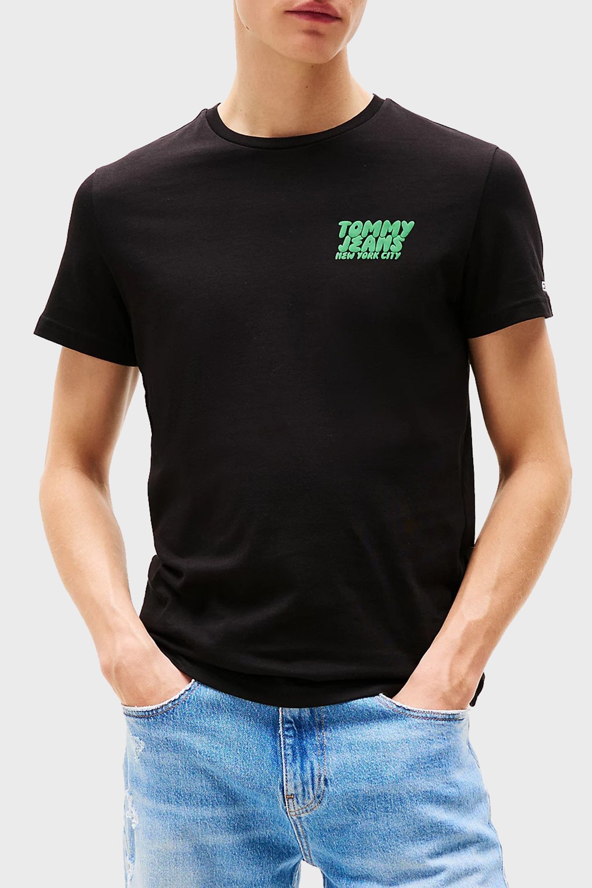 T-S manches courtes  Tommy Jeans DM0DM21863 BDS Black