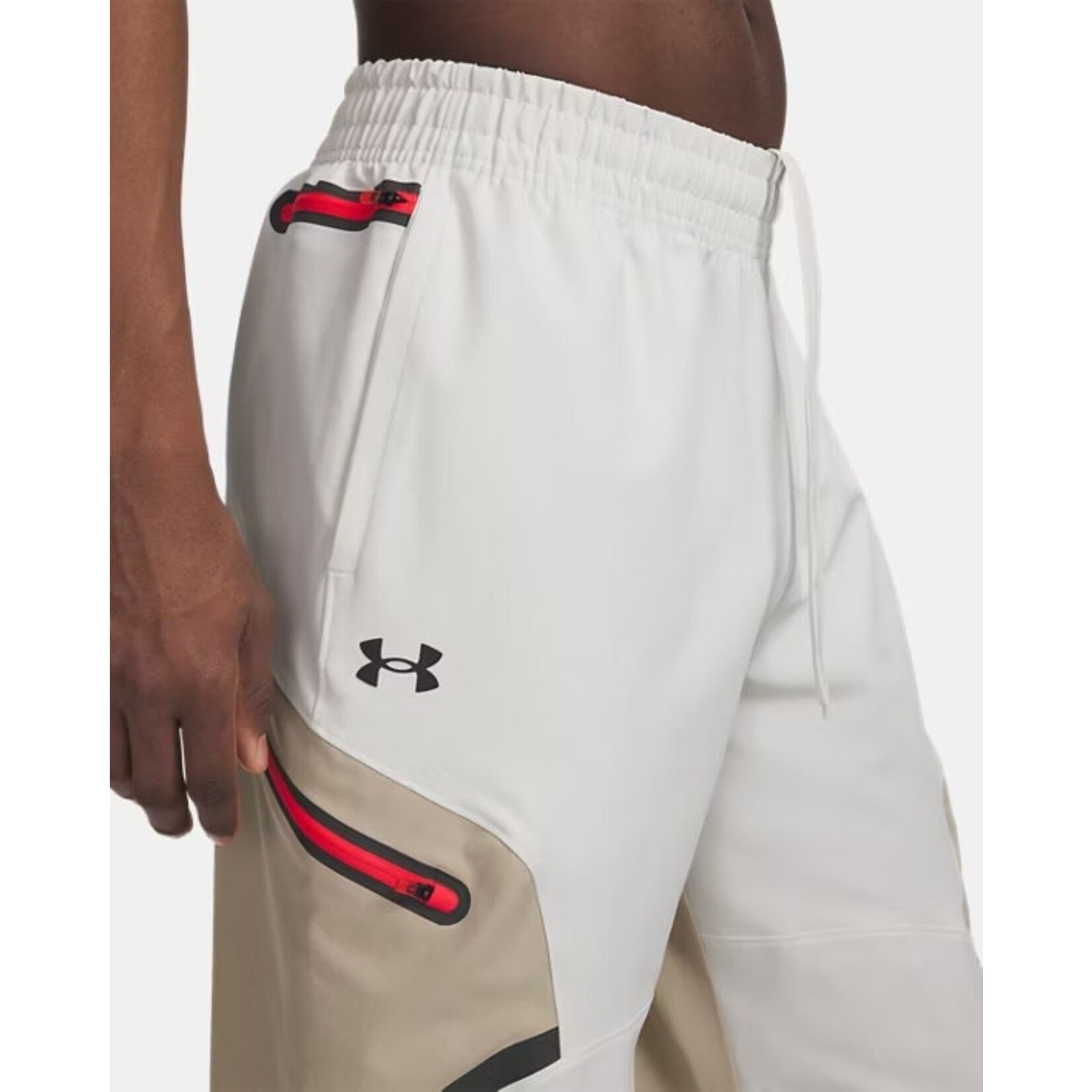 Pantalons sport/streetwear  Under armour 1390256-110 110 Summit White / City Khaki