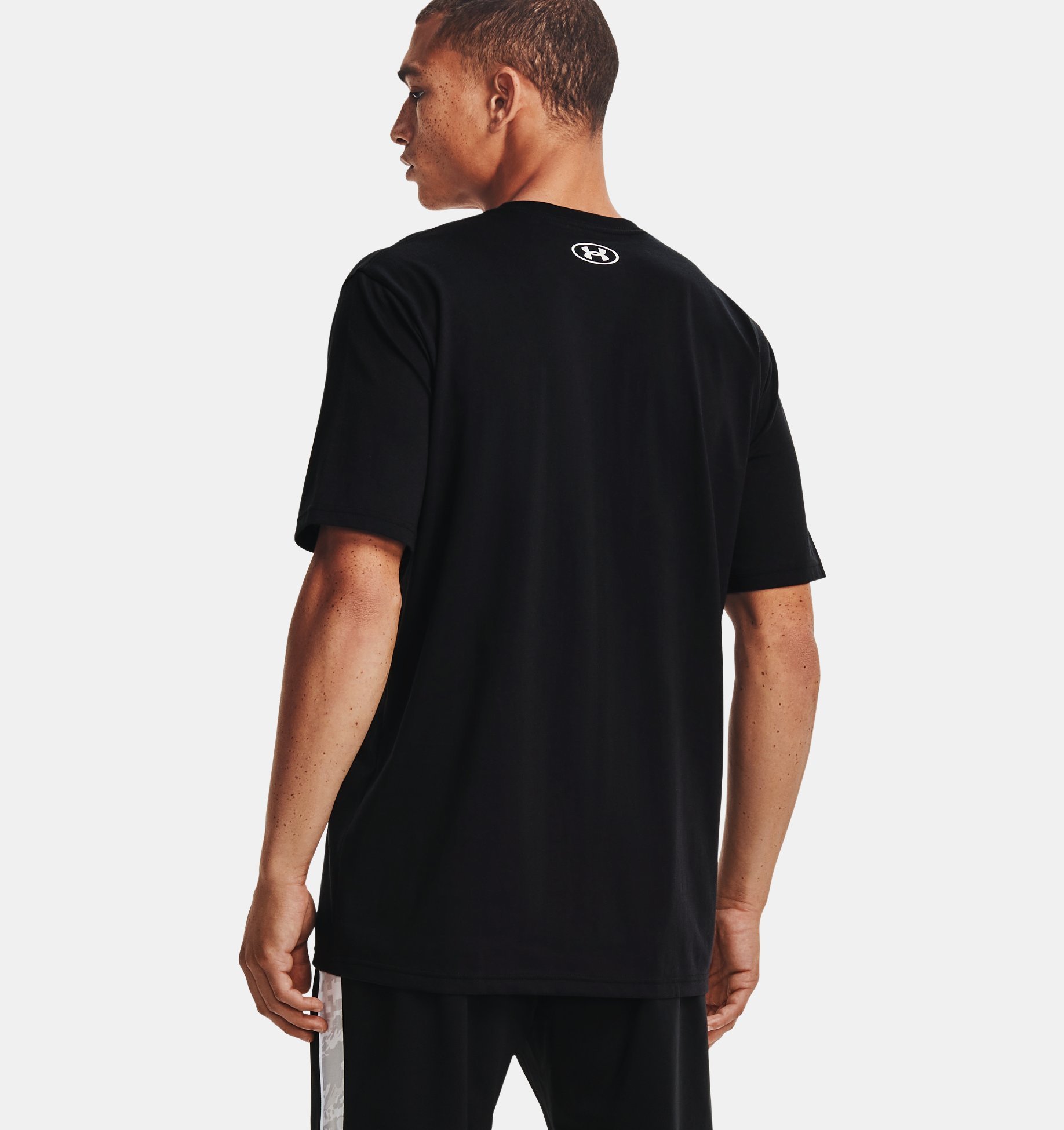 T-S manches courtes  Under armour 1361673-001 001 Black / Onyx White