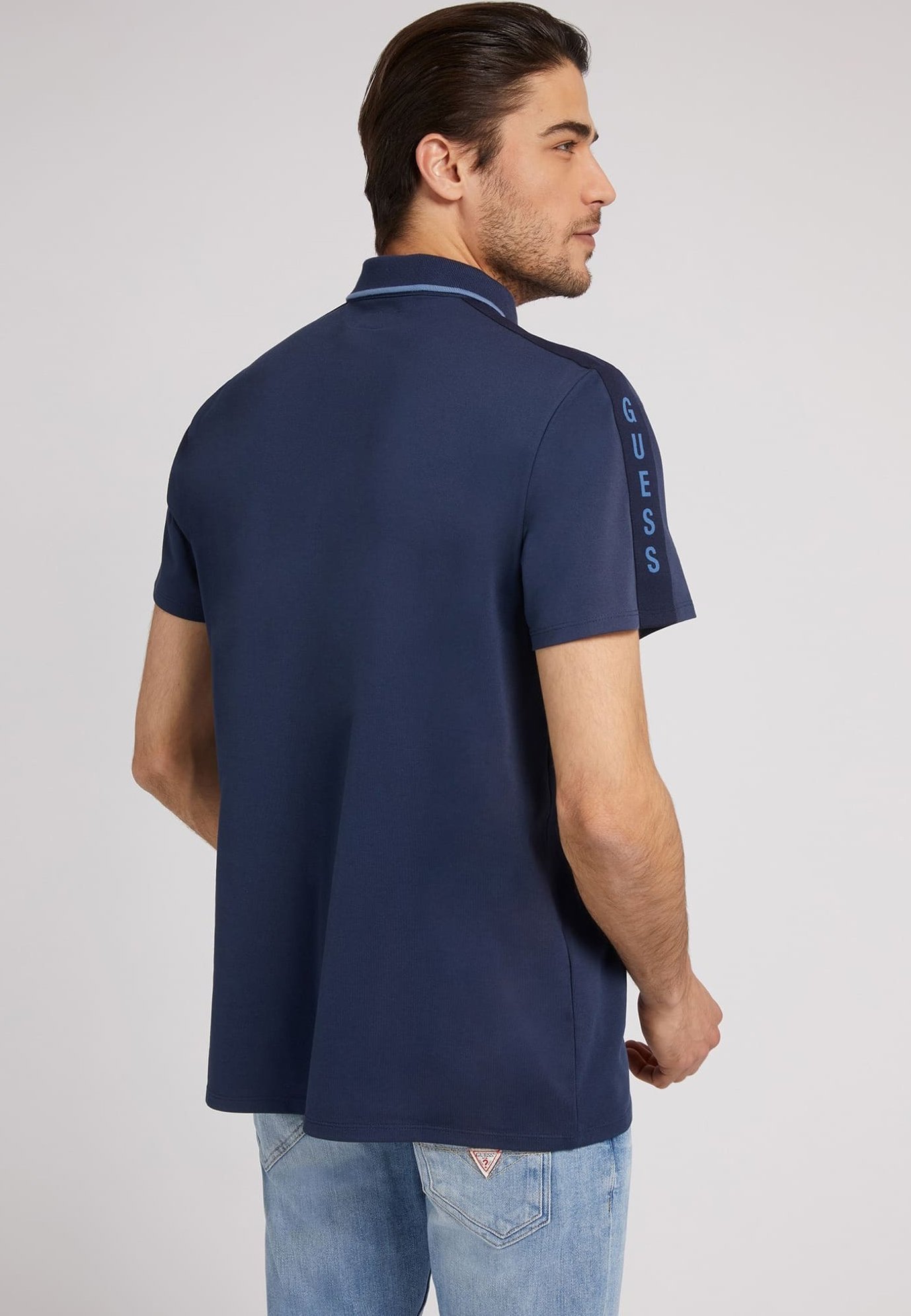 Polos manches courtes  Guess jeans M2YP25 KARS0 G7R1 SILK BLUE
