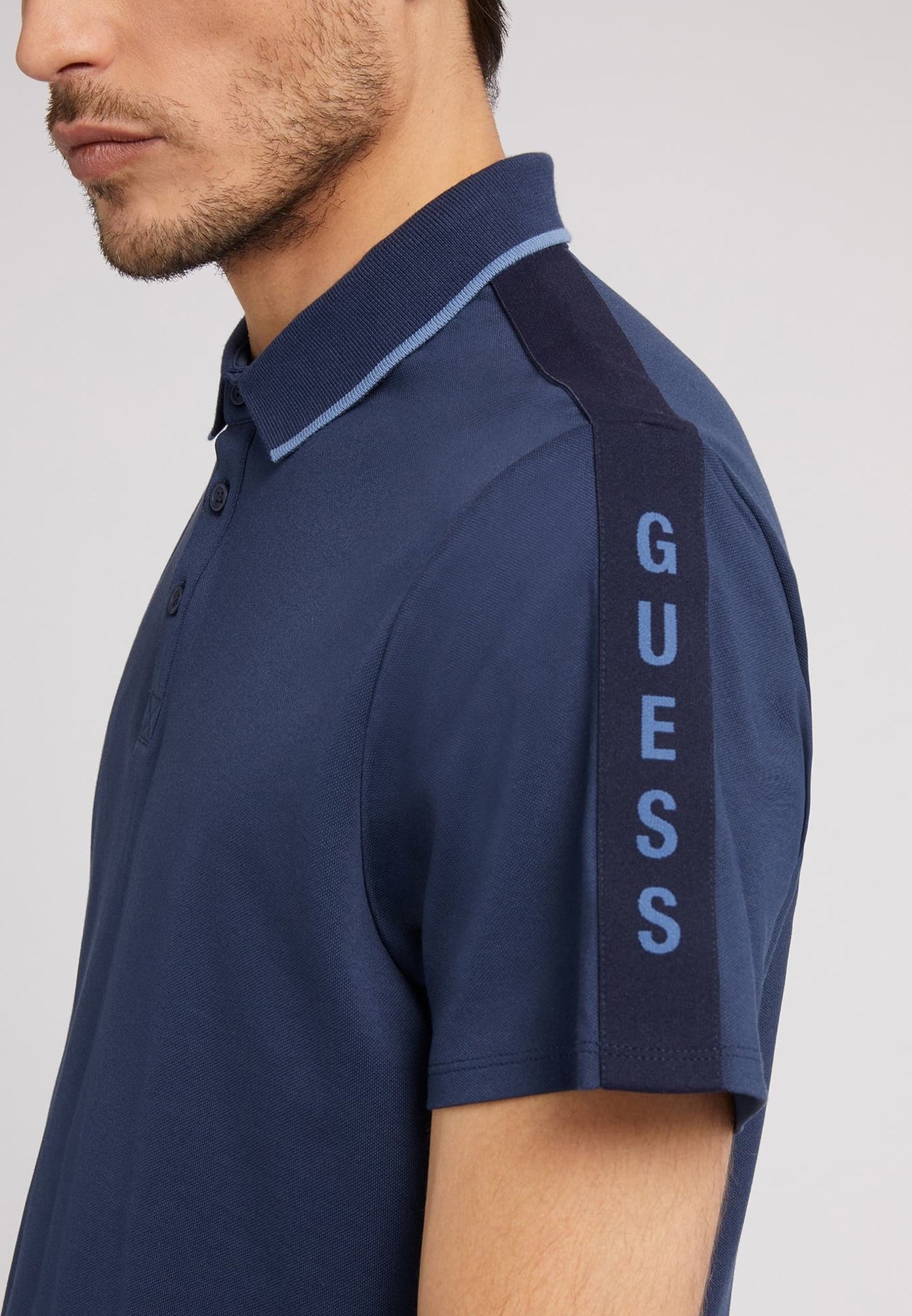 Polos manches courtes  Guess jeans M2YP25 KARS0 G7R1 SILK BLUE