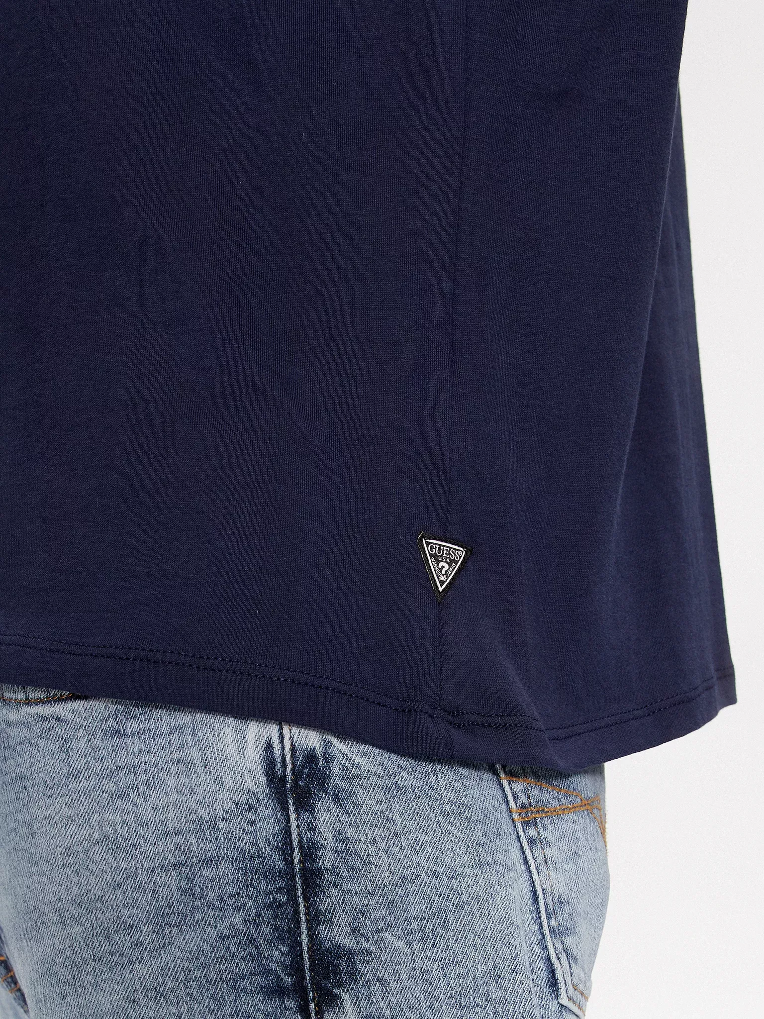 T-S manches courtes  Guess jeans M4RI81 K9RM1 F7BG BLACKENED BLUE MULTI