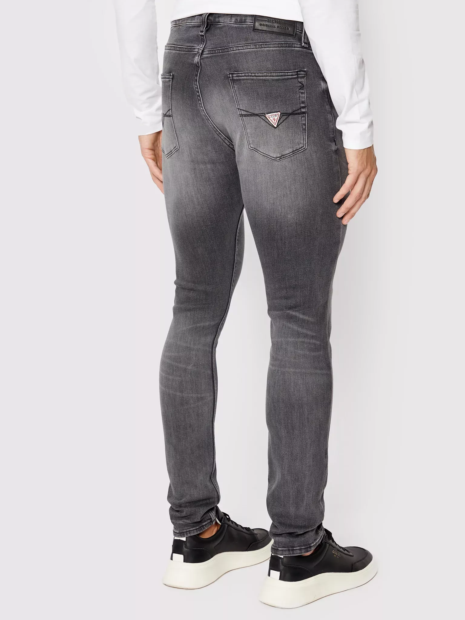 slim / skinny  Guess jeans M2YA27 D4Q52 2CRG CARRY GREY.