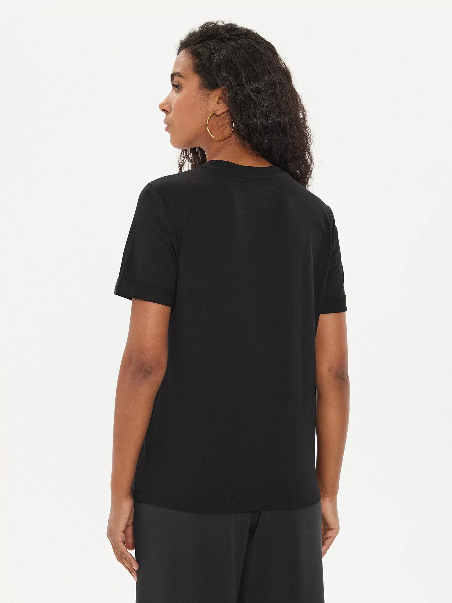 Tee shirt  Guess jeans W4YI09 JA914 JBLK Jet Black A996