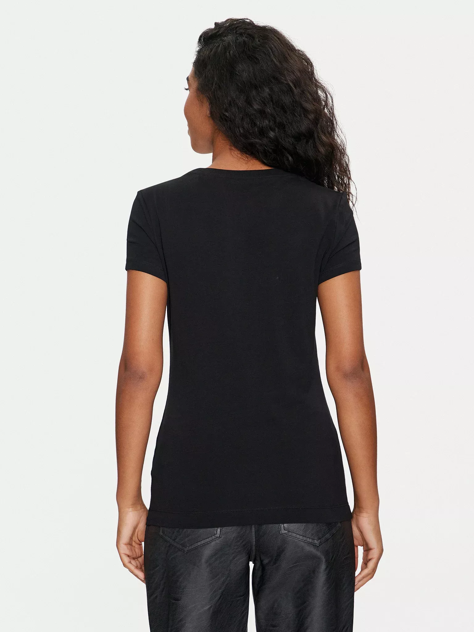 Tee shirt  Guess jeans W4GI14 J1314 JBLK Jet Black A996