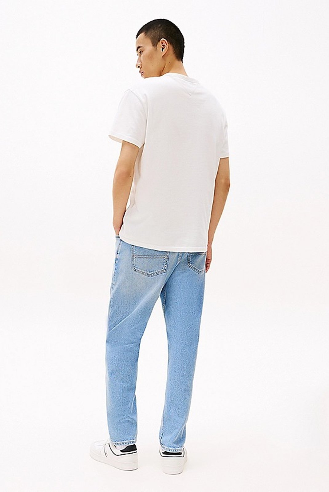 T-S manches courtes  Tommy Jeans DM0DM20322 YBL Ecru