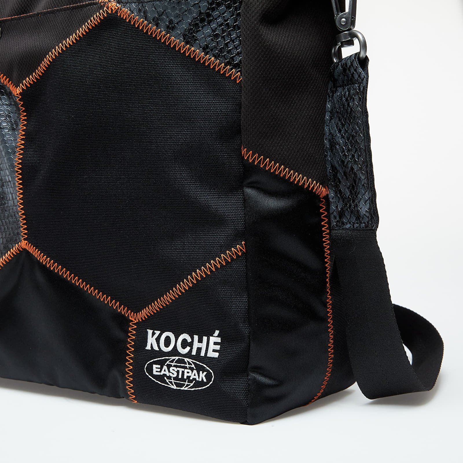 Sacs à Main  Eastpak EK0A5B75D761 Koche Black