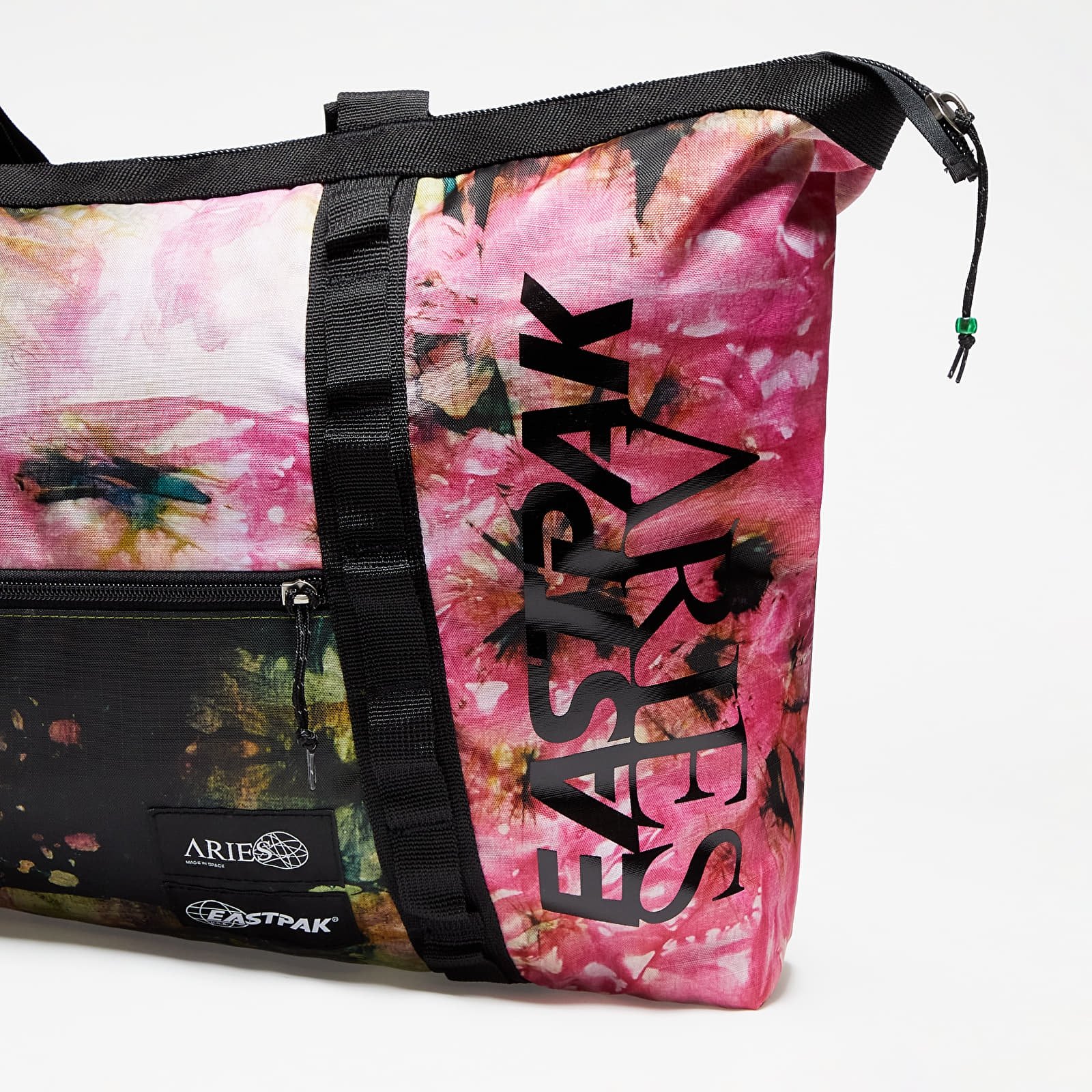 Cabas / Sacs shopping  Eastpak EK0A5B9MN101 Aries Print