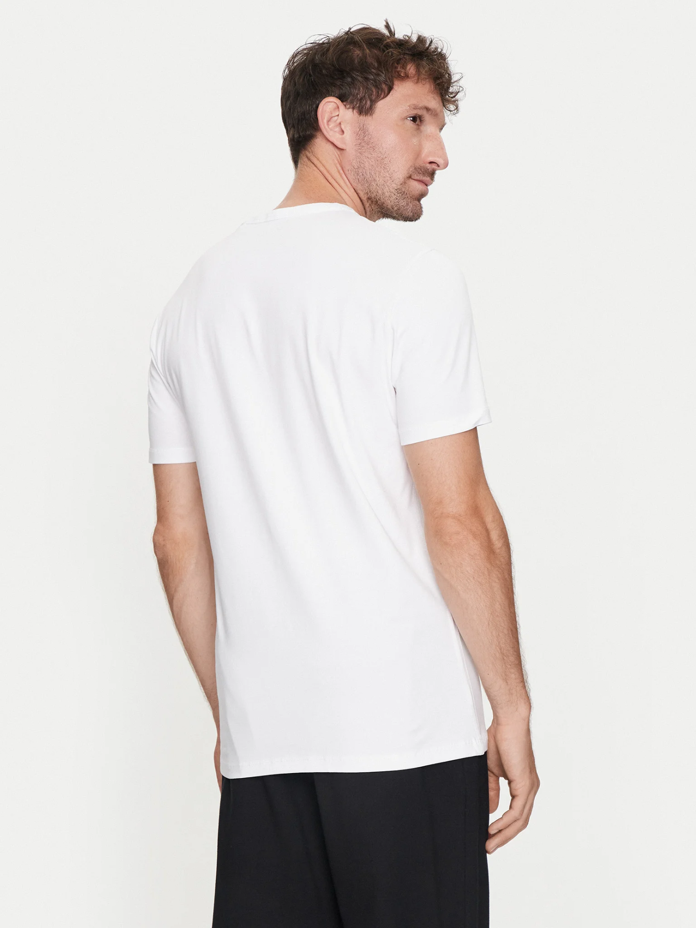 T-S manches courtes  Guess jeans M4YI30 J1314 G011 Pure White