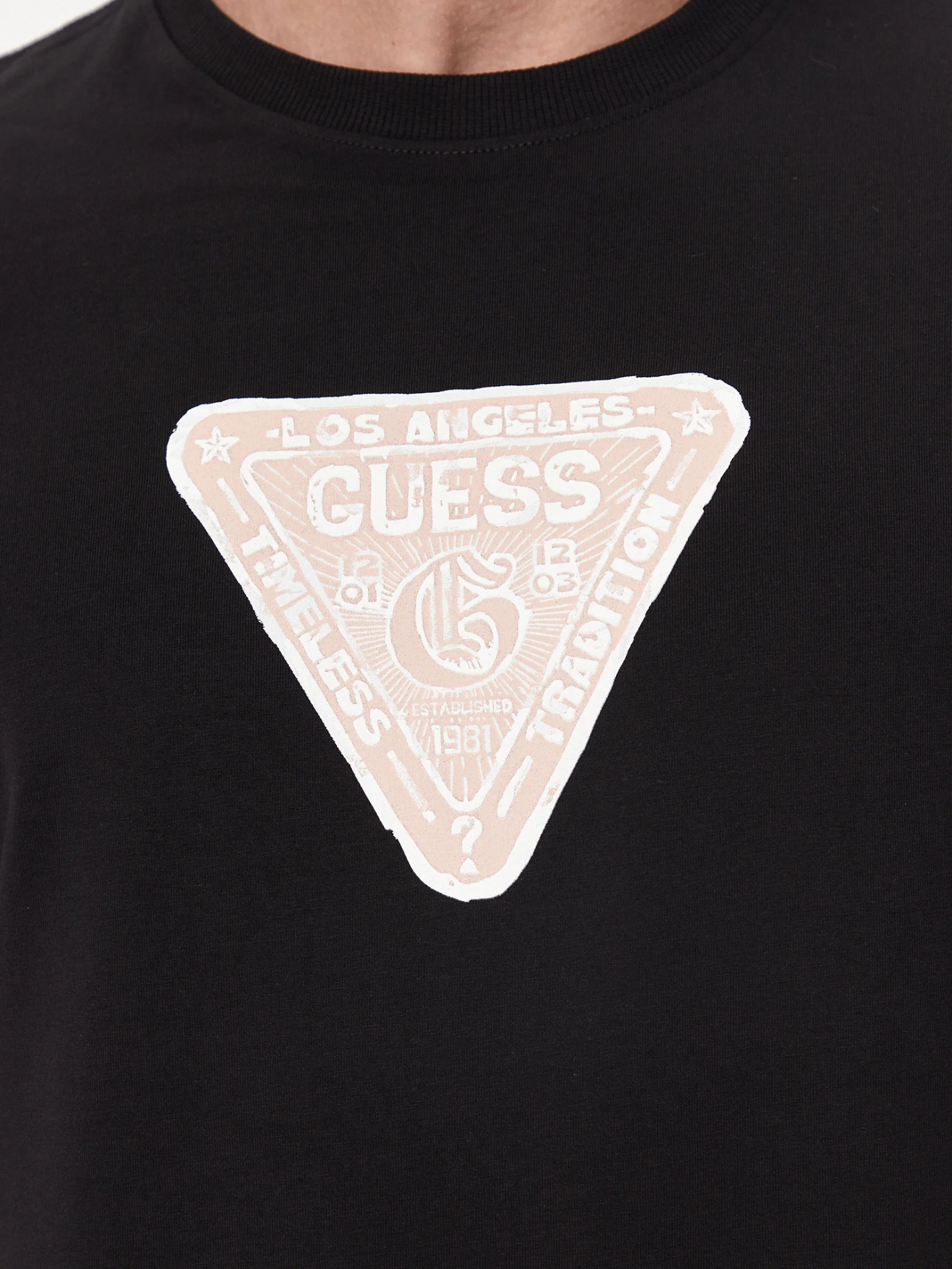 T-S manches courtes  Guess jeans M4YI35 J1314 JBLK Jet Black A996