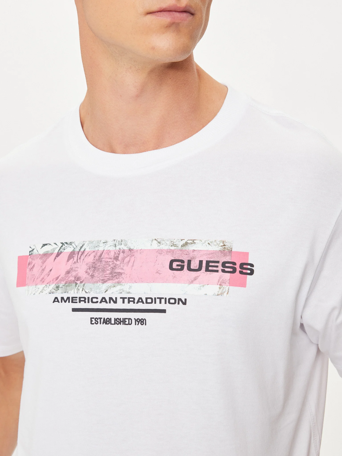 T-S manches courtes  Guess jeans M4YI03 I3Z14 G011 Pure White